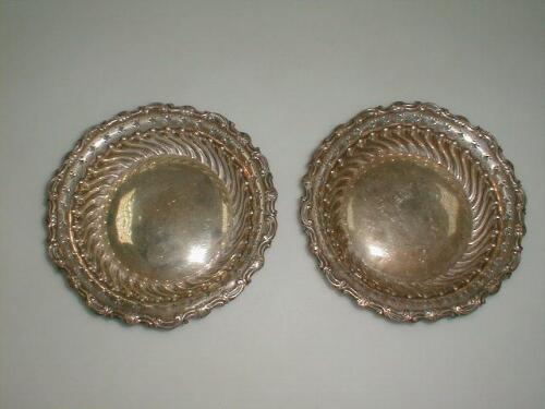 WITHDRAWN BY VENDOR PRE-SALE. A pair of Edward VII silver dishes