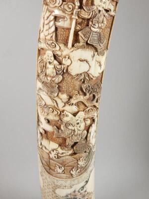 An unusual pair of early 20thC Japanese bone tusks - 2