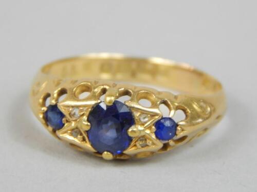 An 18ct gold dress ring