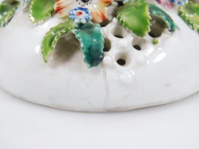 An 18thC Derby porcelain pot pouri vase cover - 6