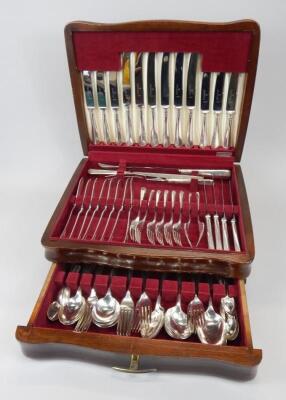 A silver Old English and Rat tail pattern canteen of cutlery