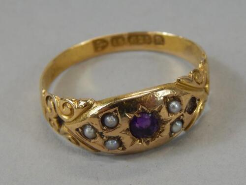 An early 20thC 15ct gold ladies dress ring