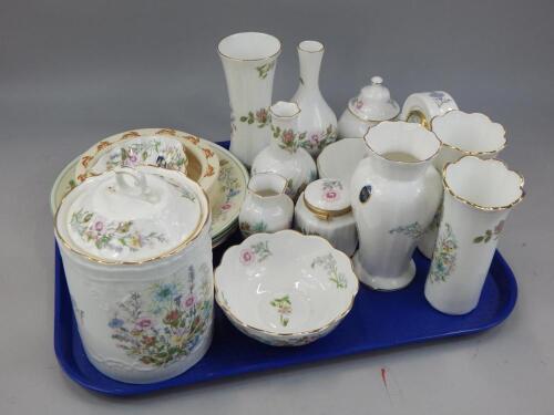 A quantity of Aynsley Wild Tudor ceramics