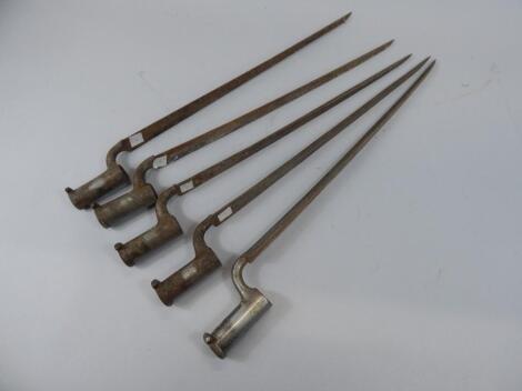 Five early 19thC socket bayonets