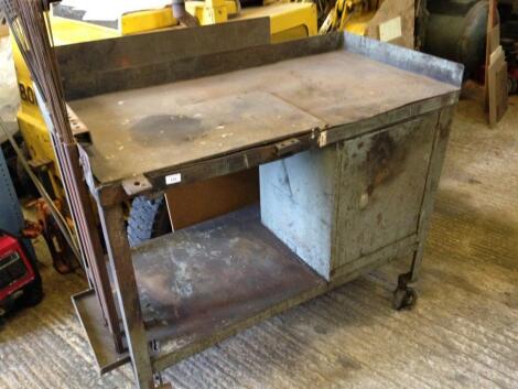 A steel welding trolley/bench