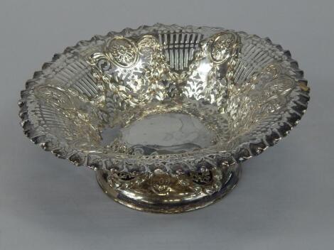 An Edwardian pierced silver bowl