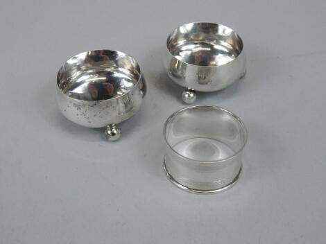 A pair of Edwardian silver open salts