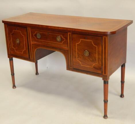 An early 19thC small mahogany sideboard