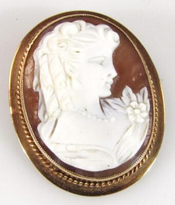 An oval cameo - 2