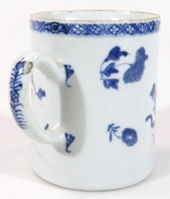 An 18thC Chinese Export blue and white porcelain ale tankard - 3