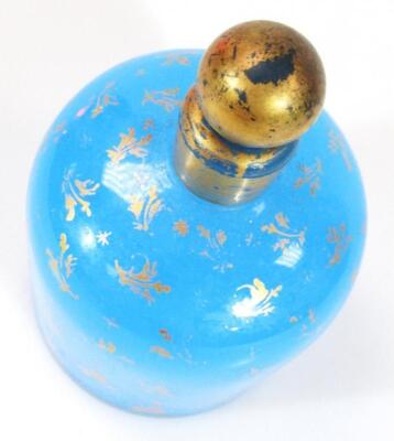 An early 20thC Continental blue glass perfume bottle - 2