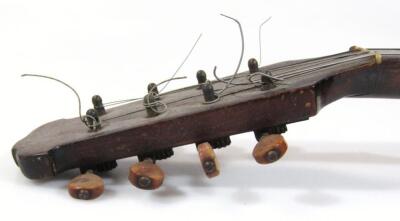 An early 20thC Neapolitan guitar - 5