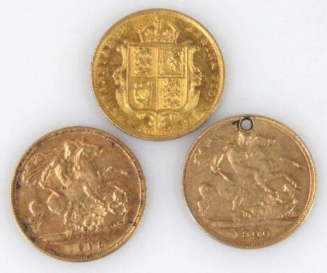 Three gold half sovereigns