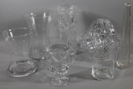 Various crystal and glassware