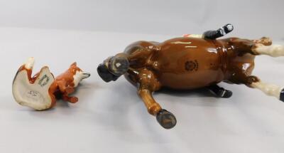 A Beswick ceramic hunting group - 2