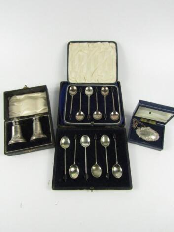 A set of six George V silver bean handled coffee spoons