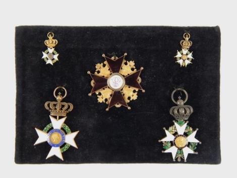 A Legion d'Honneur medal and miniature