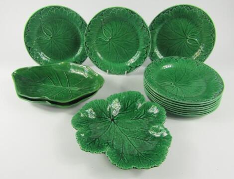 Ten Wedgwood green leaf Majolica dessert plates