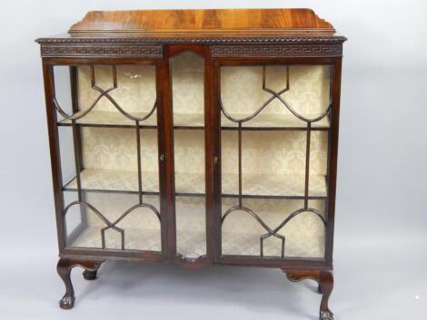 An early 20thC mahogany display cabinet