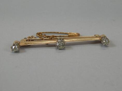 A 20thC diamond bar brooch