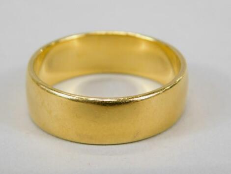 A 22ct gold thick wedding band