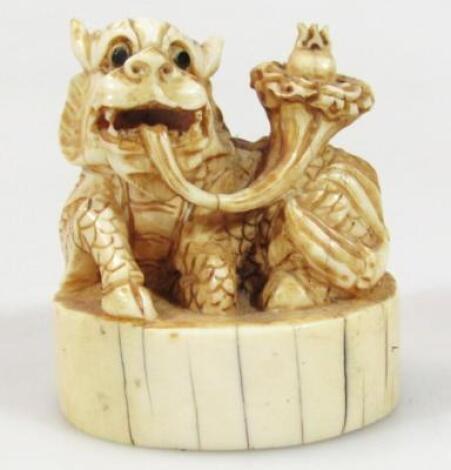 A 19thC Japanese ivory Meiji period netsuke