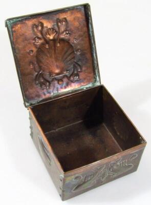 A late 19thC / early 20thC Newlyn copper box - 4