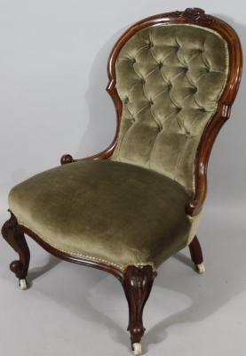 A late Victorian walnut spoon back open chair