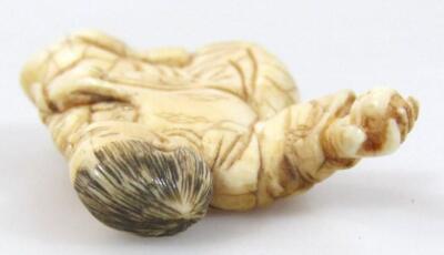 A 19thC Japanese Meiji period netsuke - 6