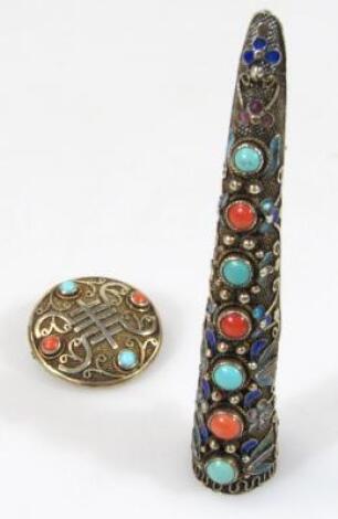 Two Eastern brooches