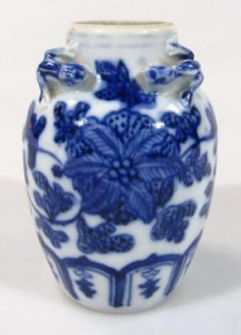 A late Qing period Chinese blue and white porcelain vase