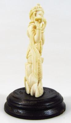 A late 19th/early 20thC Indian ivory figure of a God - 2