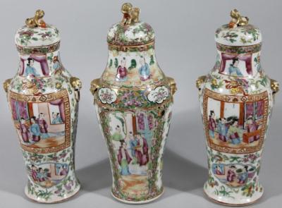 A pair of late 19thC Cantonese vases