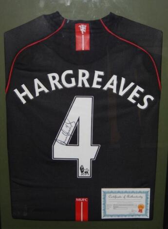 Owen Hargreaves. A hand signed Manchester United shirt