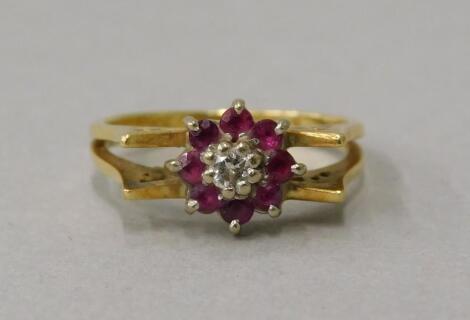 An 18ct gold dress ring