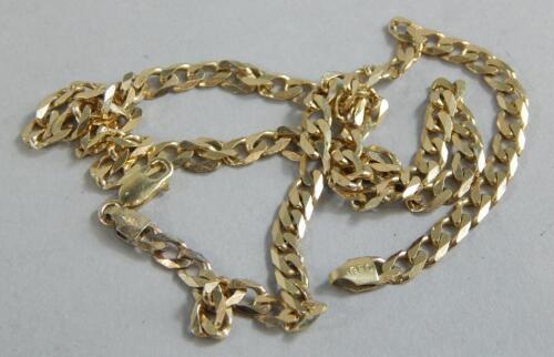 A 9ct gold necklace