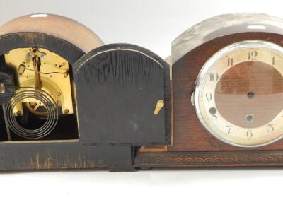 Four mid 20thC oak and walnut cased mantel clocks - 6