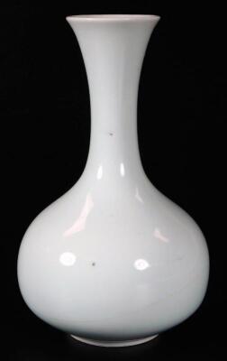 A 19thC Chinese bottle vase - 2