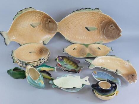 A quantity of Shorter and other pottery fish dishes