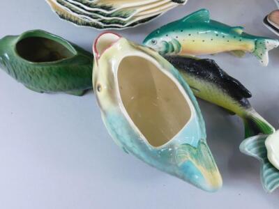 A quantity of Shorter and other pottery fish dishes - 4