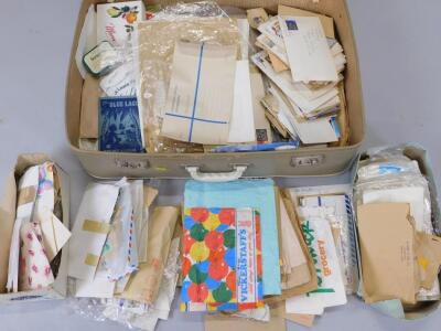 A large quantity of loose stamps