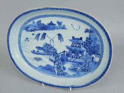 A Chinese export blue and white porcelain dish