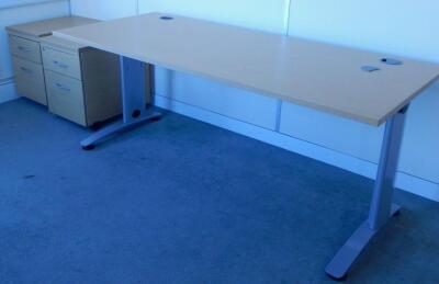 *A group of office furnishings - 5