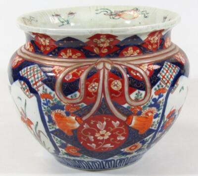 A late 19thC Imari pattern jardiniere - 4