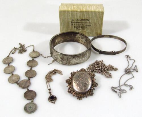 Various silver and other jewellery