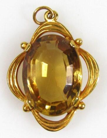 An early 20thC drop pendent