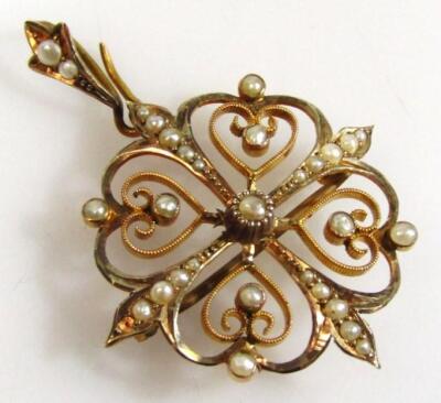 An Edwardian flowerhead drop brooch - 4