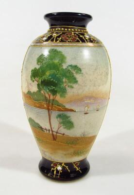 A late Meiji period Japanese Satsuma vase - 3