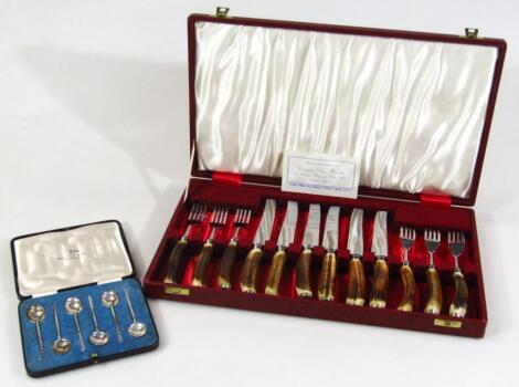 A cased set of George VI silver teaspoons