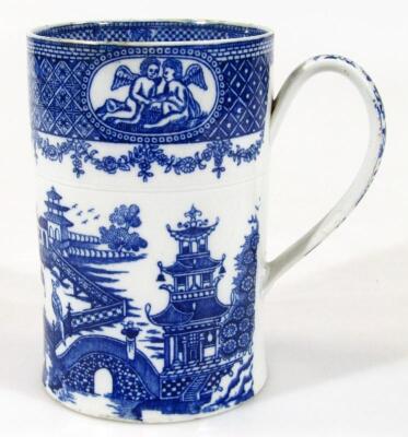 A very early 19thC blue and white Pearlware cider tankard - 3